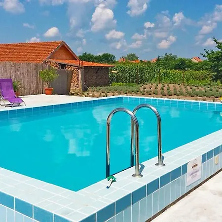 Guest house Lilaakac Vendeghaz